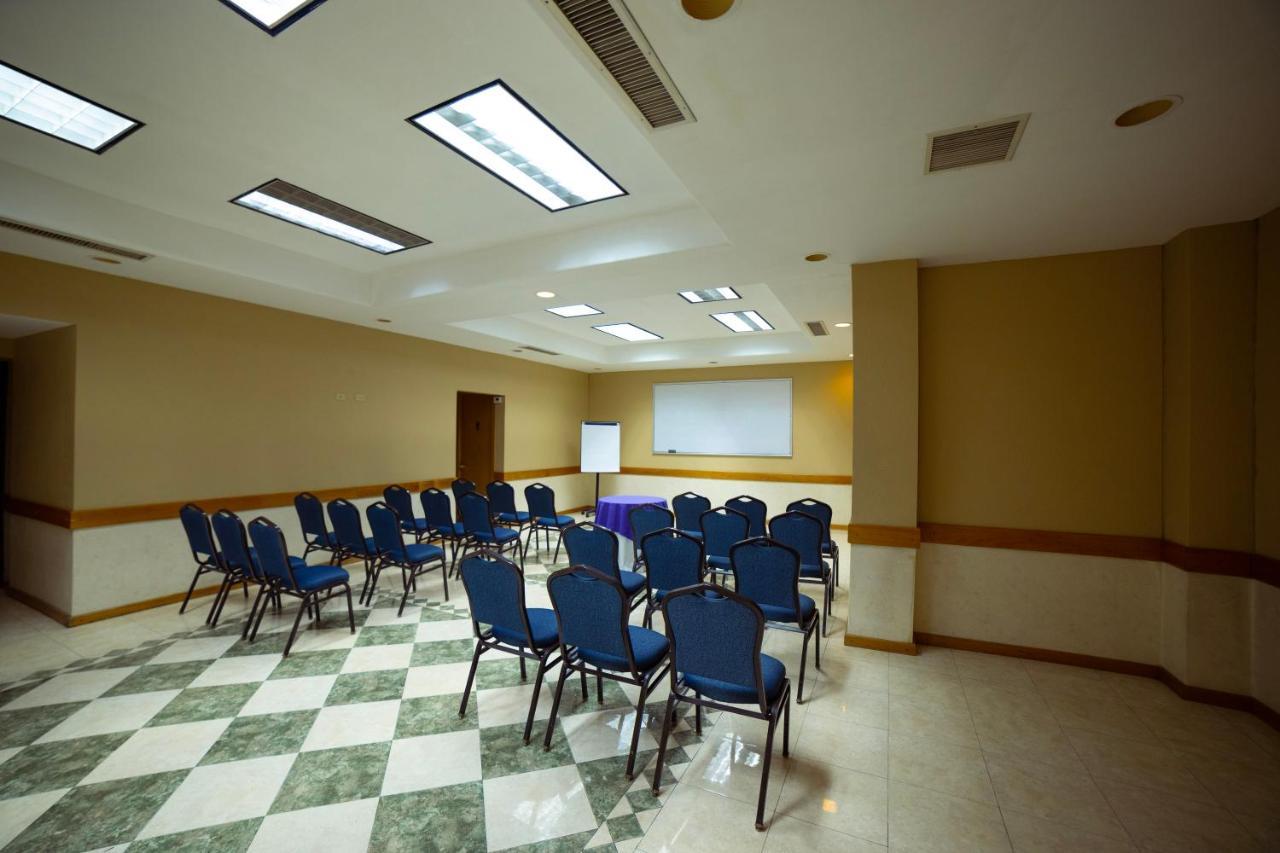 Hotel Colonial Mexicali Luaran gambar