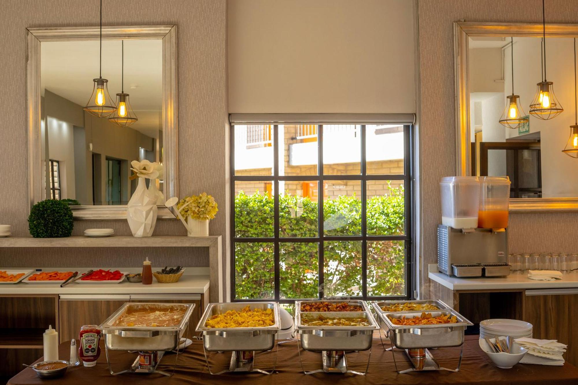 Hotel Colonial Mexicali Luaran gambar
